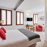 Bed and Breakfast V Βενετία