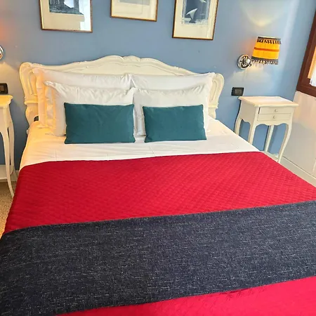 V Nice Rooms 3* Venecia