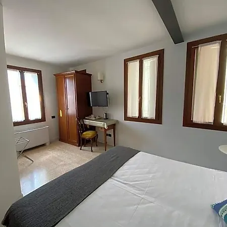 Bed & Breakfast V 3*