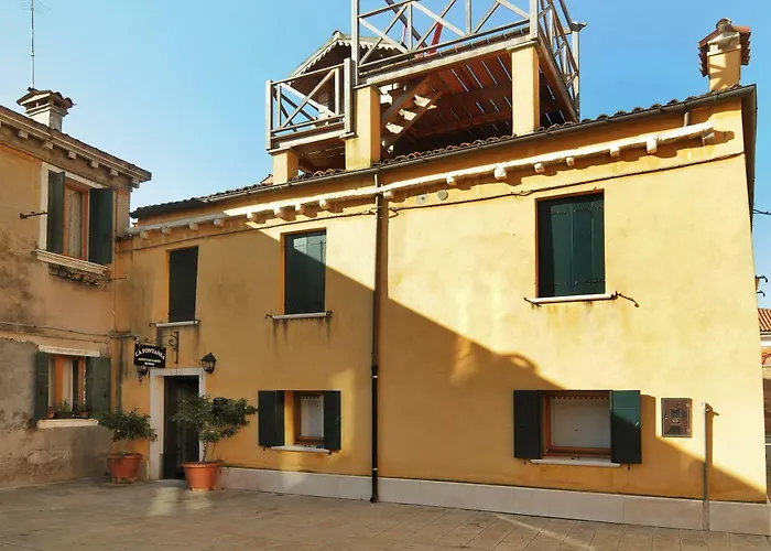 V לינה וארוחת בוקר