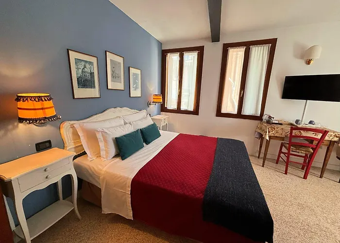 V Bed and Breakfast Βενετία