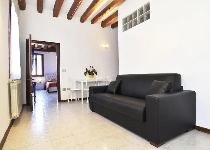 Bed and Breakfast V Βενετία