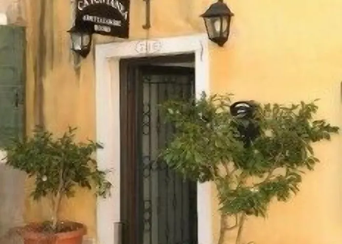 Bed and Breakfast V 3*