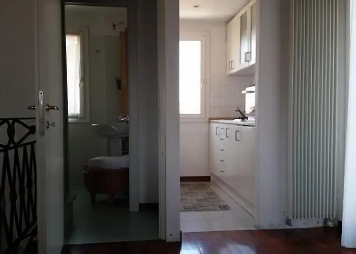 Bed and Breakfast V Βενετία