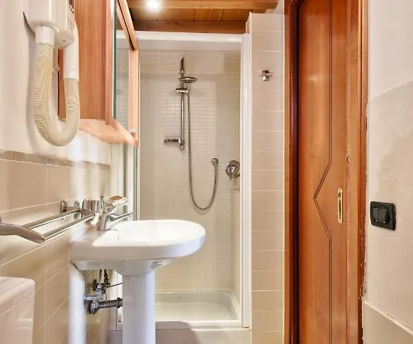 V Nice Rooms Bed and breakfast