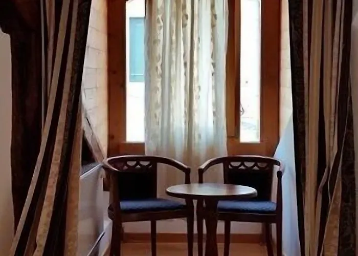 V Nice Rooms Bed and breakfast